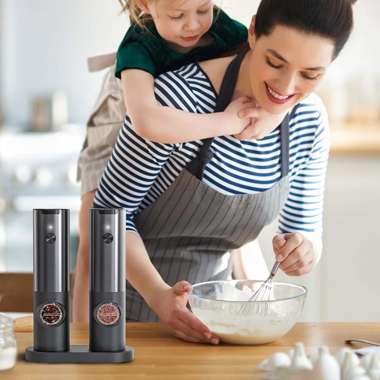 Electric Salt & Pepper Mill - Rechargeable One-Touch Ceramic Grinder with Adjustable Coarseness & LED Light